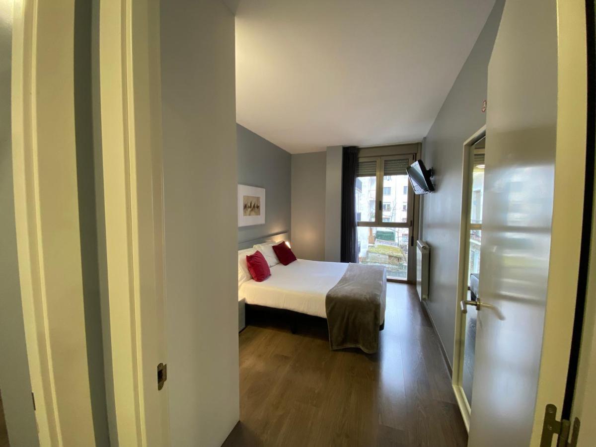 Gros City Apartments Сан-Себастьян Экстерьер фото