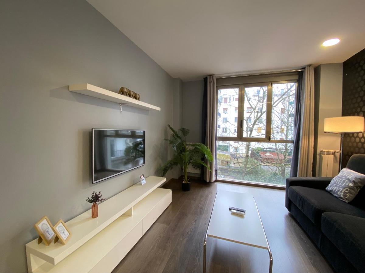 Gros City Apartments Сан-Себастьян Экстерьер фото